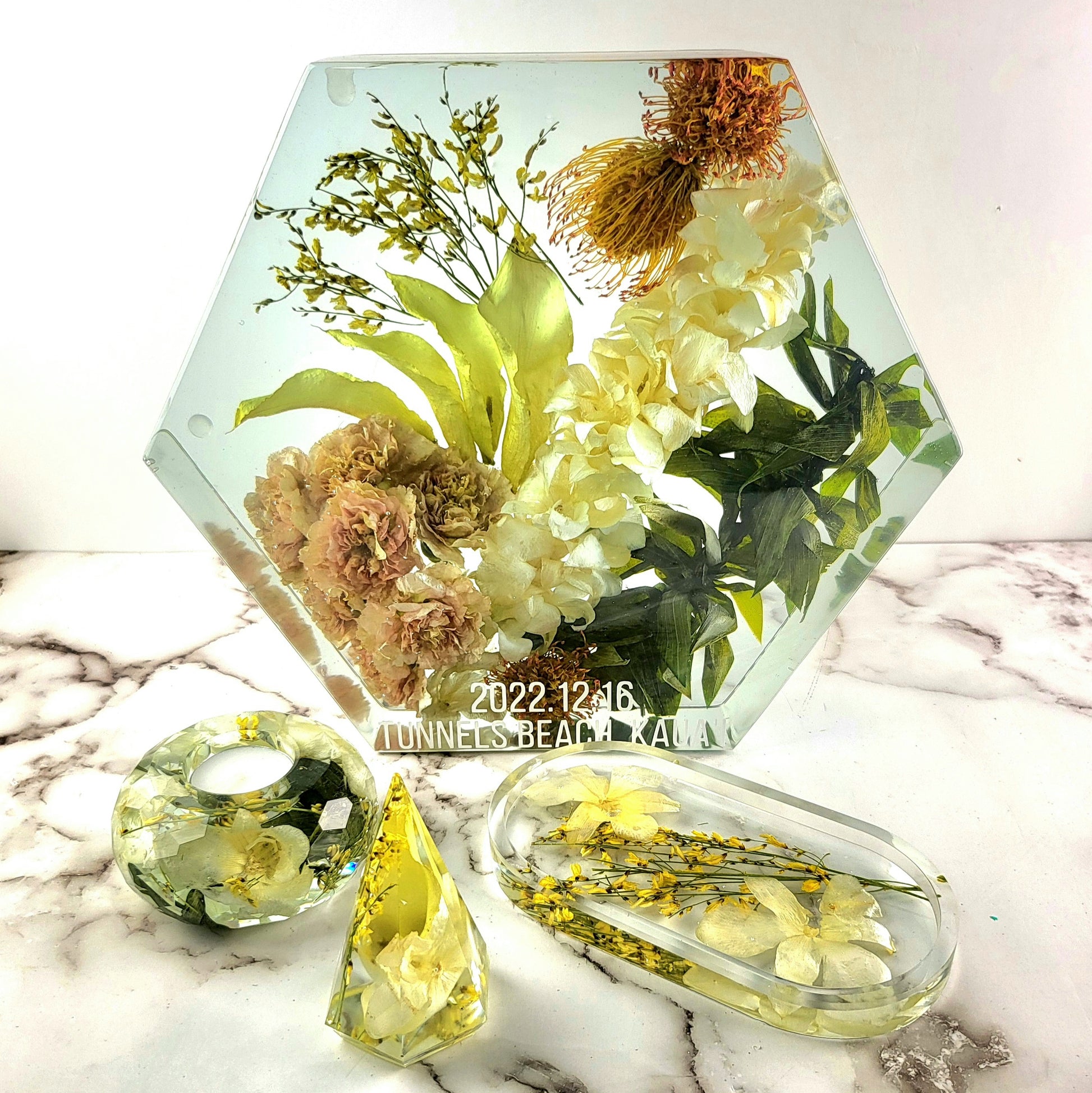 12" Hexagon Floral Preservation 3D Resin Wedding Bouquet Preservation Keepsake Gift Save Your Wedding Flowers Forever - flofloflowery